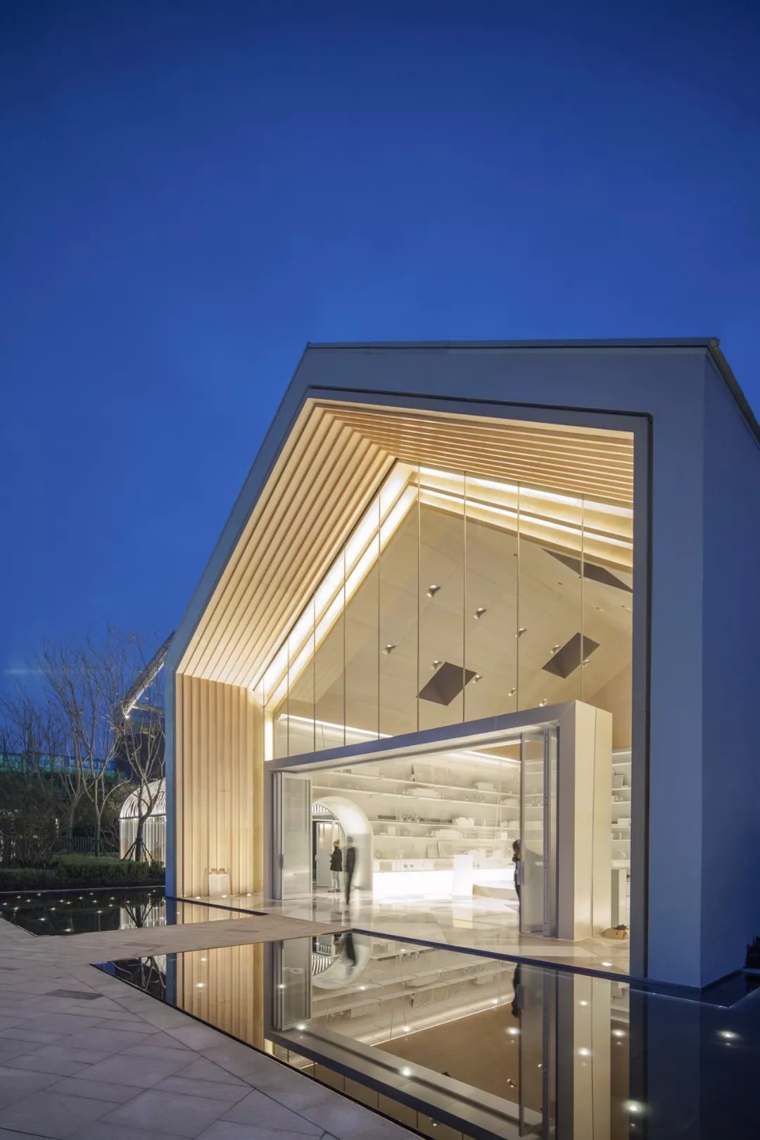 ��ģ���Ӵ����� / �׶�԰�������ͨ͸����