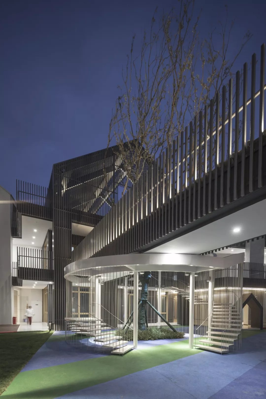 ���������Ϸ�罻�ռ�