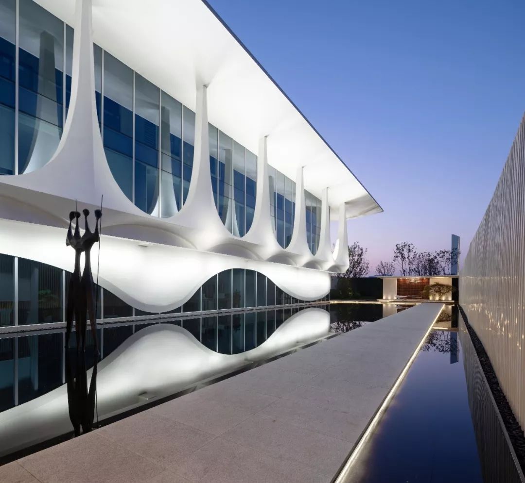 ˵��: https://mmbiz.qpic.cn/mmbiz_jpg/gmk9j3lczawvuEaBTemibMt265F3SPOyuLGw0qQ6icEulcttCcVfxRLUTlpMxXZpcMtyAxxpKqFWBDhe9VXYibgAQ/640?wx_fmt=jpeg