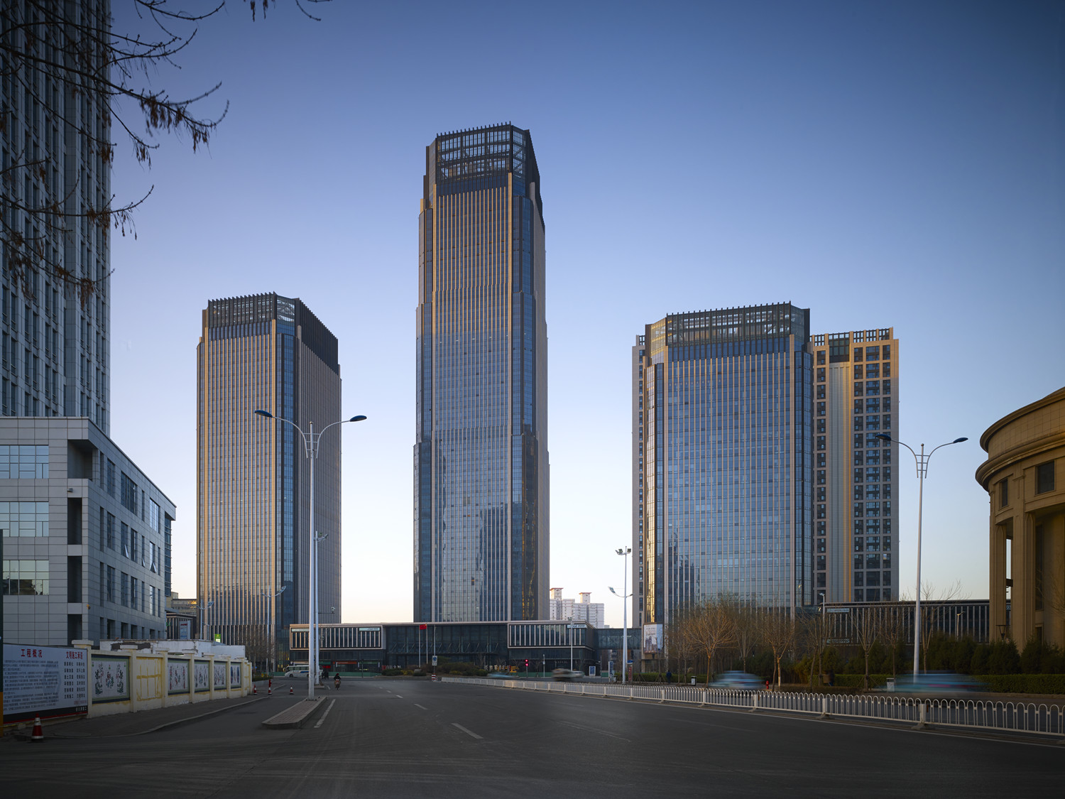 �����ڽ��ڻ�㳡