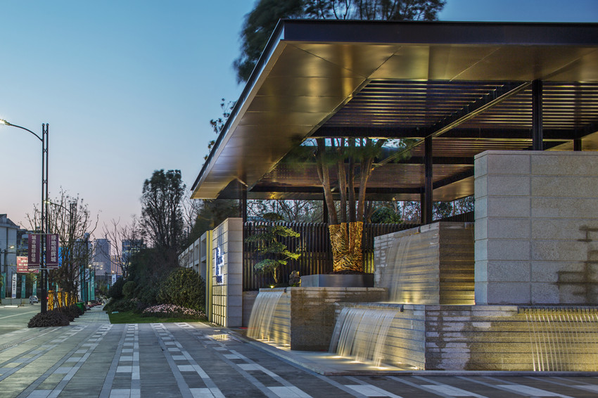 �����̵���Գ���¥����